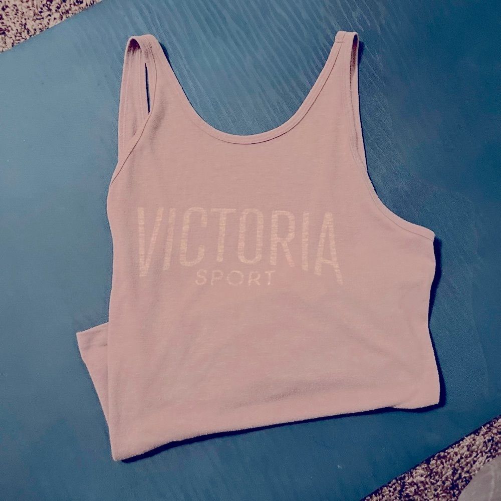 Victoria’s Secret  sports Top